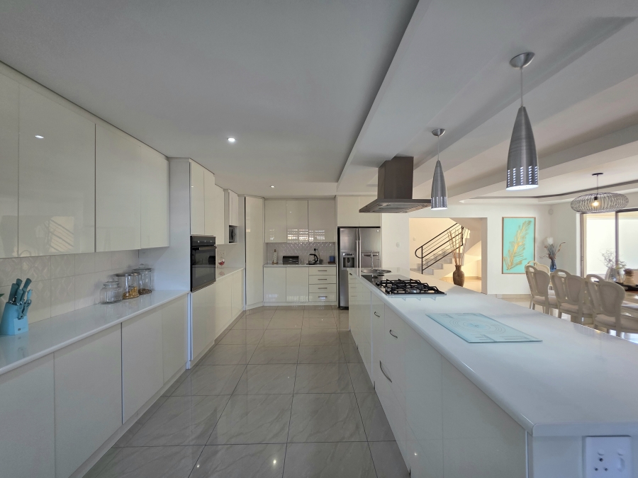 4 Bedroom Property for Sale in Flamingo Park Free State